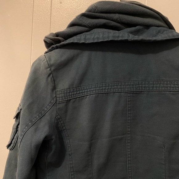 ✨SOLD✨ Bella Swan Jacket - Picture 4 of 16